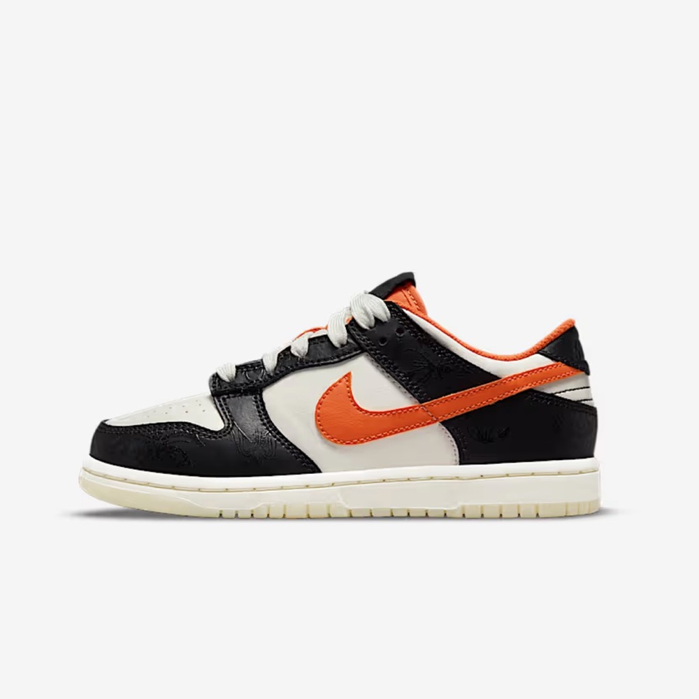 Nike Kids Grade School Dunk Low Shoe NWT - Picture 4 of 16